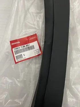 72829-tjb-a01 Acura Genuine Rdx Seal R Rear Door Gap 2019-2024 72829-tjb-a01 Acura Genuine Rdx Seal R Rear Door Gap 2019-2024