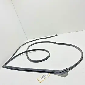 72850-tz5-a01 Acura 2014-2020 Mdx Rear Outer Left Driver Side Door Weatherstrip Seal Oem
