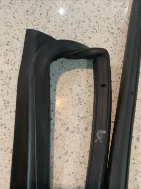 Tz5m-y02-r21 Acura 2014-2020 Mdx Front Right Side Door Body Weatherstrip Seal Rubber Oem #2