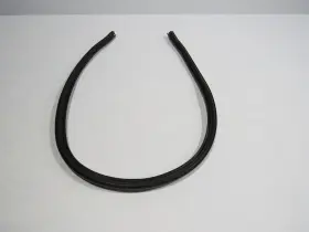 6.02.2023 Aston Martin Md14 782 18-21 Vantage 2020 Front Hood Bonnet Weather Strip Seal Y