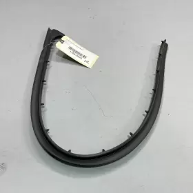 4g0-837-717 Audi A6 2012-2018 Front Left Driver Side Door Lower Weatherstrip Seal Oem