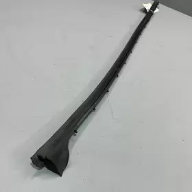 4g0-837-718 Audi 2012-18 A6 S6 Front Right Passenger Side Door Lower Weatherstrip Seal Oem