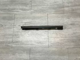 4g8-837-152-b Audi 2012 - 2017 A7 S7 Front Door Weather Strip Seal Retainer Bracket Right Side #2