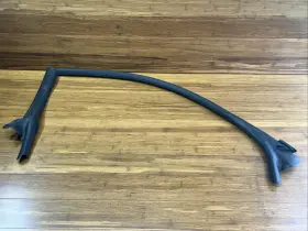 4g8845354j Audi 2016 - 2018 S7 4g8 Front Door Right Side Upper Weather Strip Seal Oem