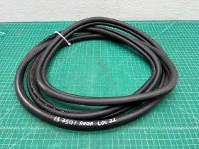 51.71-7184108 Bmw 09-15 F01 F02 750i Rear Trunk Lid Weatherstrip Seal Oem 51.71-7184108 Bmw 09-15 F01 F02 750i Rear Trunk Lid Weatherstrip Seal Oem