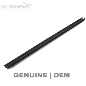 51337336012 Bmw 2016-2022 750i Xdrive G12 - Front Right Inner Door / Window Slot Seal