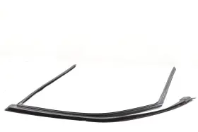 51337336016 Bmw 2016-2019 750i Xdrive G12 - Front Right Door Window Frame Guide / Seal #2