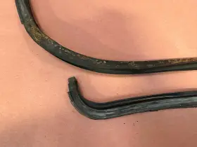 51711808685 Bmw M10 2002 2000 1602 Windshield Left Door Weather Strip Seal Oem 88k Miles #2