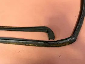 51711808685 Bmw M10 2002 2000 1602 Windshield Left Door Weather Strip Seal Oem 88k Miles #3