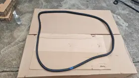 51727333607 Bmw 2007-2013 X5 E70 Front Door Seal Gasket Weatherstrip Rubber Left / Right Oem