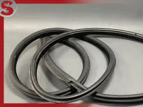 7119092 Bmw 07-13 328xi 335i E92 Front Right Passenger Door Frame Weather Strip Seal Oem #2