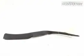 84338844 Buick 2018-2019 Enclave Rear Right Side Tailgate Water Deflector Body Seal Oem