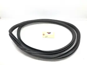 00073-11-05 Cadillac 2016-2020 Ct6 Left Driver Rear Door Weather Strip Rubber Seal Oem