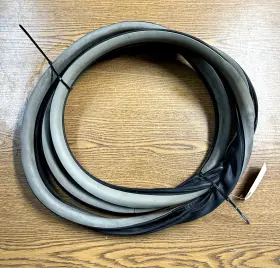 23433865 Cadillac 2014-2019 Cts Right Door Body Weatherstrip Oem