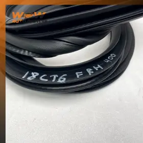 84089233 Cadillac 16-20 Ct6 Front Right Passenger Side Door Weatherstrip Seal Oem #2