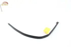 20964075 Chevrolet Suburban Front Left Side Door Lower Weatherstrip Seal Oem 2015 - 2020