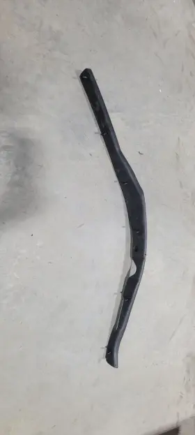 68188806a Chrysler 2017 - 2024 Pacifica Rear Right Door Weatherstrip Seal Oem