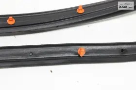 Lj7b-s20530 Fomoco Lj6b/lj7b-s20530/1-a 2020-2024 Ford Escape Rear Left Side Door Weatherstrip Seal Rubber Oem #3