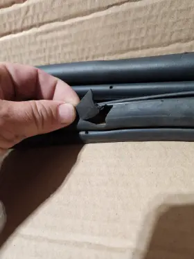 2c7z-78404a06-aa Ford Excursion Rear Door Weather Stripping Molding 2000 - 2005 #2