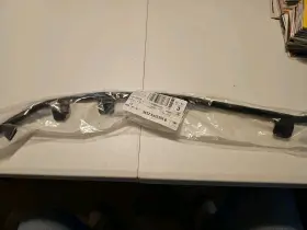 9e5z-5425324-b Ford Genuine Front Weather-strip