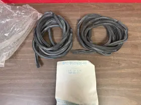 B7c-8120530pr Ford 1957 1958 1959 1960 Truck Door Seals Gaskets Weatherstrip Pair 1125 B7c-8120530pr Ford 1957 1958 1959 1960 Truck Door Seals Gaskets Weatherstrip Pair 1125
