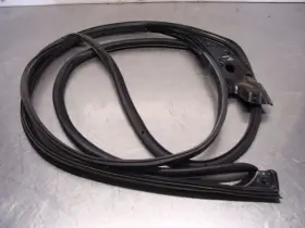 Db537820530a Ford Explorer Xlt Front Right Passenger Door Side Seal 16 17 18 19