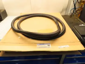 Ej7z-78253a10-a Ford Rear Lh Weatherstrip Weather Strip Door Seal