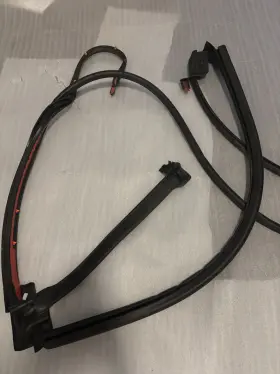 Fl3z-1825325-b Ford Oem 15-16 F-150 Rear-door Weather Strip Left Fl3z1825325b Fl3z-1825325-b Ford Oem 15-16 F-150 Rear-door Weather Strip Left Fl3z1825325b