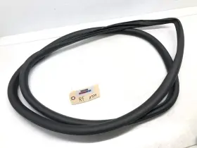 Lb5b-s2070b-ad Ford 2020-2024 Explorer Right Passenger Front Door Weatherstrip Rubber Seal Oem