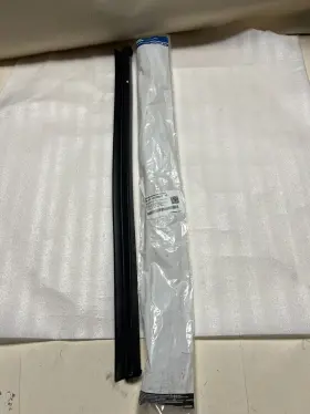 Ml3z-1625860-c Ford Ml3z1625860c 2021-2024 F-150 F-250 Belt Weather-strip Right Rear Door Oem
