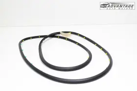 82140-g9000 Genesis 2019-2025 G70 Ik Front Right Side Door Weatherstrip Seal Rubber Oem 82140-g9000 Genesis 2019-2025 G70 Ik Front Right Side Door Weatherstrip Seal Rubber Oem