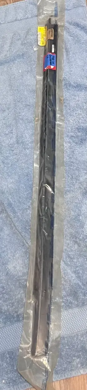 Gm 10313423 Corvette Convertible Outer Belt Weatherstrip - Lh 1998-04 -nos Gm#