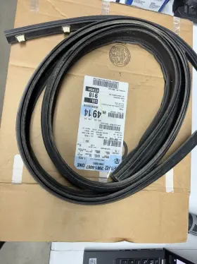 20816084 Gm Genuine Front Rh Right Side Door Roof Drip Weatherstrip