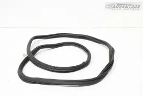84235459 Gm 2016-2018 Chevrolet Cruze Lt Rear Back Deck Trunk Lid Weatherstrip Seal Oem