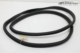 84710502 Gm 2020-2025 Cadillac Ct4 Front Right Side Door Body Weatherstrip Seal Rubber Oem