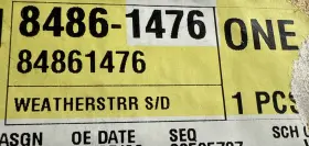 84861476 Gm Rear Passenger Side Door Auxiliary Weatherstrip New Oem