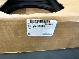 22766380 Gm Oem Nos Center Pillar Weatherstrip 2007-2013 Gmc Sierra Extended Cab #2
