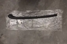 812554723 Gmc 2017-2023 Acadia Rear Left Side Door Oem Lower Weatherstrip Seal Drivers