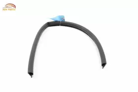 1311923 Honda Civic Front Right Passenger Side Door Lower Weatherstrip Seal Oem 22-24