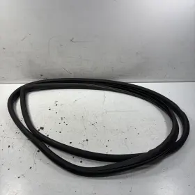 72315-szt-003 Honda 11-16 Cr-z Right Door Opening Seal On Body Oem