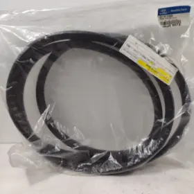 Hyundai 821102s000 Genuine Front Door Rubber Weatherstrip Seal Lh 10-15 Tucson