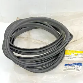 83110-j0000 Hyundai New 2018 - 2022 Accent Rear Left Door Weatherstrip Seal Oem 83110-j0000 Hyundai New 2018 - 2022 Accent Rear Left Door Weatherstrip Seal Oem