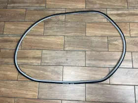 1pm0a Infiniti 76924 15-19 Q70l - Rear Left Driver Side Door Body Weatherstrip Seal Oem