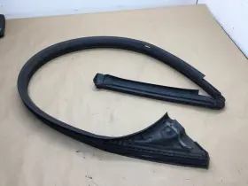 152cz04r1 Jaguar F-type 2017 Front Right Passenger Door Drip Weather Strip Seal 14-20 O #2