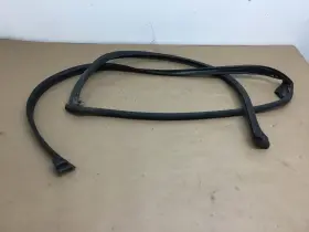 Aw9320530a Jaguar Xjl Front Right Passenger Door Weather Strip Seal 2010 2011 - 2015 Y Aw9320530a Jaguar Xjl Front Right Passenger Door Weather Strip Seal 2010 2011 - 2015 Y