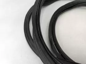 C2d48650 Jaguar 13-18 Xjl Rear Trunk Liftgate Side Door Weatherstrip Seal Oem #2