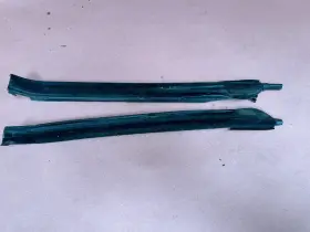 Hhe5301aa Jaguar 301aa Xjs Convertible Left And Right Body Weatherstrip Seal Cutout Oem 139k Miles
