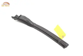J9d325384 Jaguar I-pace Rear Right Passenger Door Lower Weatherstrip Seal Oem 2019 - 2023 #2