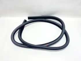 T2h48317 Jaguar 16-20 Xf Front Right Rh Passenger Side Door Seal Weatherstrip Rubber Oem