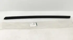 T4a1223 Jaguar New Oem Inner Door Glass Seal Strip 2017-2023 F-pace Lh Front
